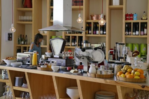 Restaurant Buffet Petit Dejeuner Produits Locaux Les Echasses