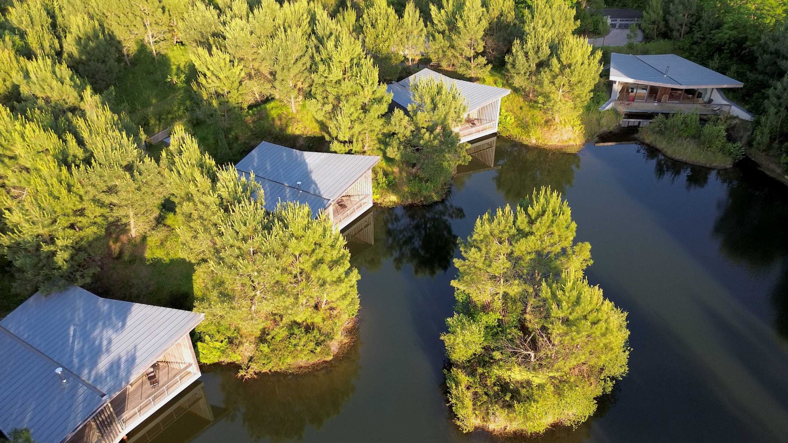 Vue drone Les Echasses Ecolodge